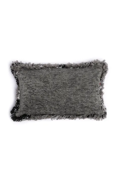 Silky Cushion 30 × 50 – Antracite